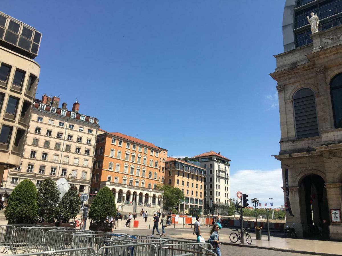 리옹 Le Calme De L'Opera. 아파트 외부 사진